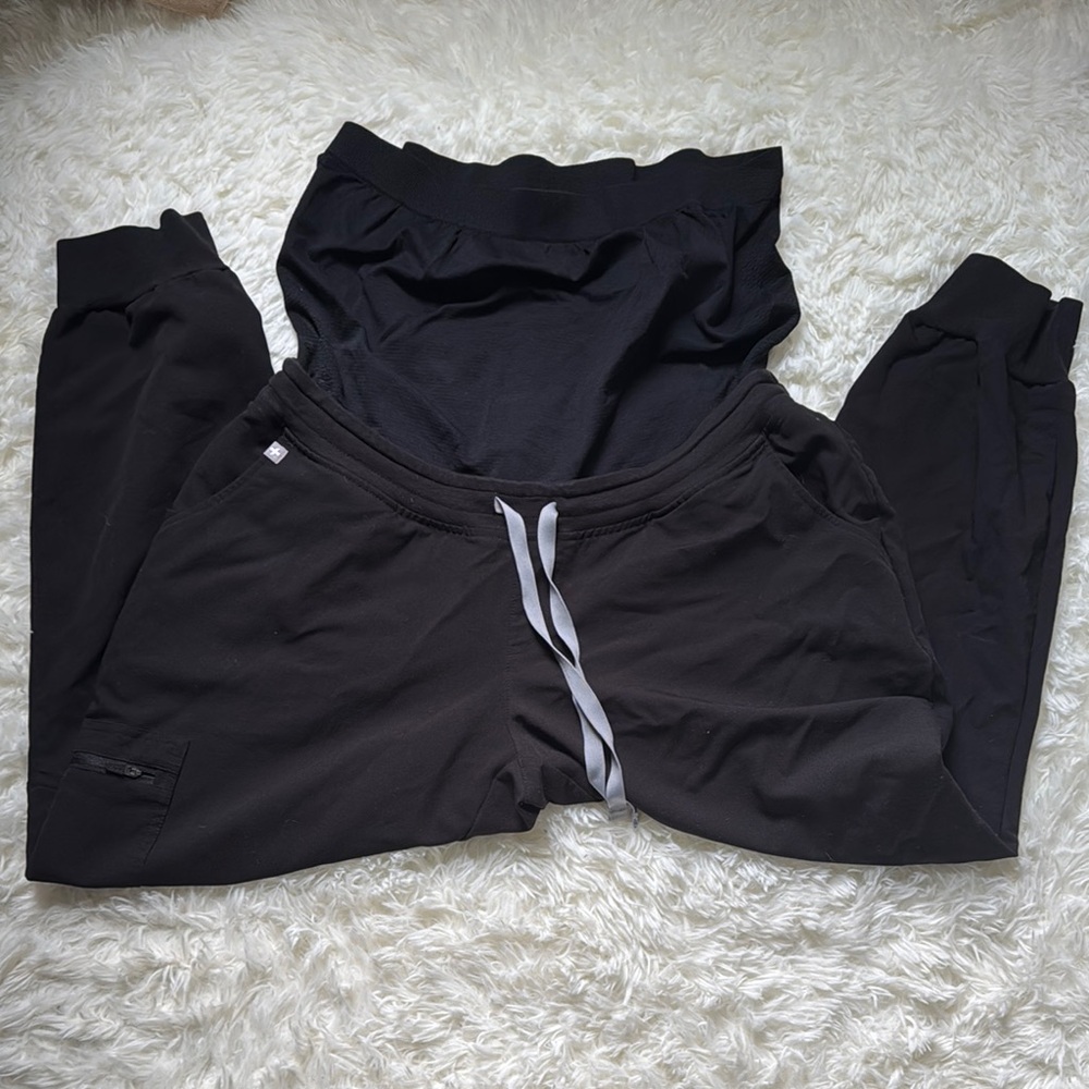 Figs Zamora Maternity Jogger Pants
